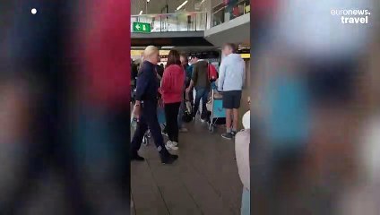 Schiphol airport prepares for another week of chaos as staff threaten action over working conditions