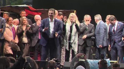 İmamoğlu'ndan Yomralı Gençlere: "Sizler Bizden Çok Daha Başarılı Olacaksınız. Biz Sizin Başarılarınıza Kısa Bir Hazırlık Yapacağız"