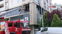 Vatandaş kendine gelemedi! İstanbul’da market yangını paniğe neden oldu