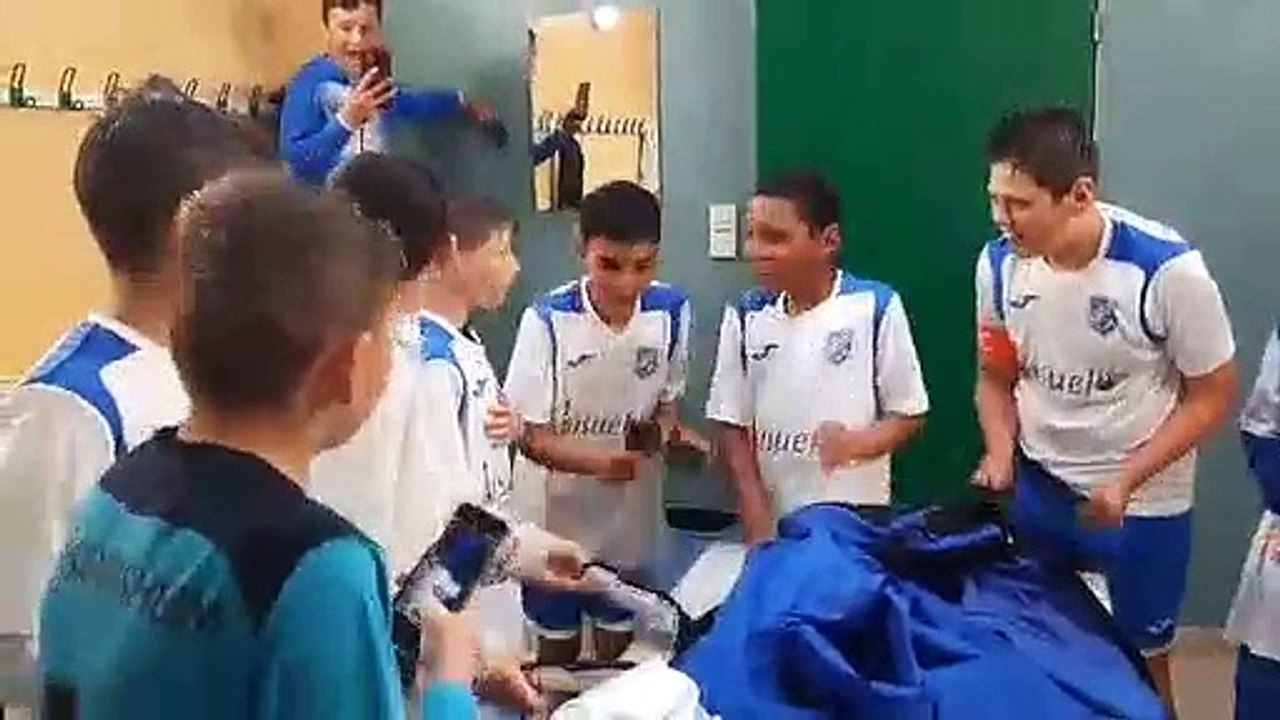 Nos U13 fêtent aussi leur éclatante victoire à Fessenheim (1-8) !