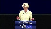 EU chief proposes Russian oil ban