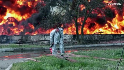 Descargar video: Las tropas rusas entran en la acería de Azovstal, confirman las autoridades ucranianas