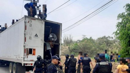 La police mexicaine retrouve 280 migrants dans un camion  abandonné sur le bord de l’autoroute