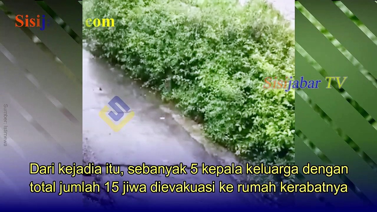 Akibat Sungai Cibimbin Meluap, Longsor Sampai ke Pemukiman Warga di Purwakarta