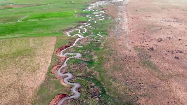 Gözeler köyündeki mendereslerde ilkbahar güzelliği