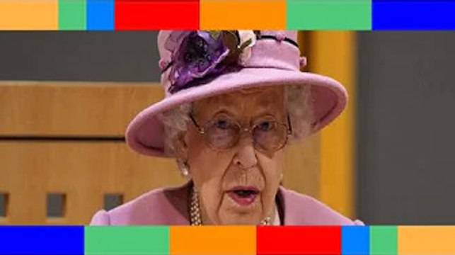 Elizabeth II affaiblie mais « pas malade » ce « vrai travail d’équipe » pour la ménager