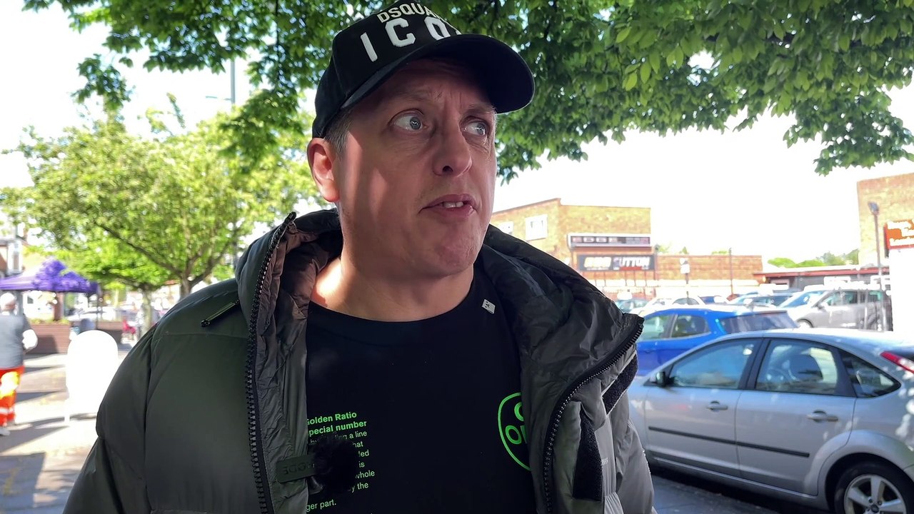 Chaos At The Airport: Amid travel disruption at various UK airports, we ask if you’ve faced any issues  when heading abroad