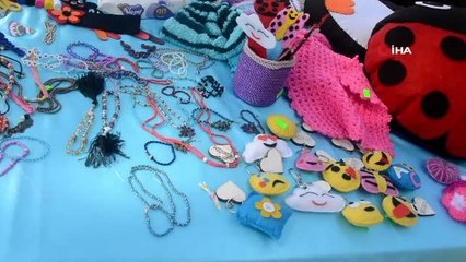 Özel çocuklardan özel el sanatları sergisi