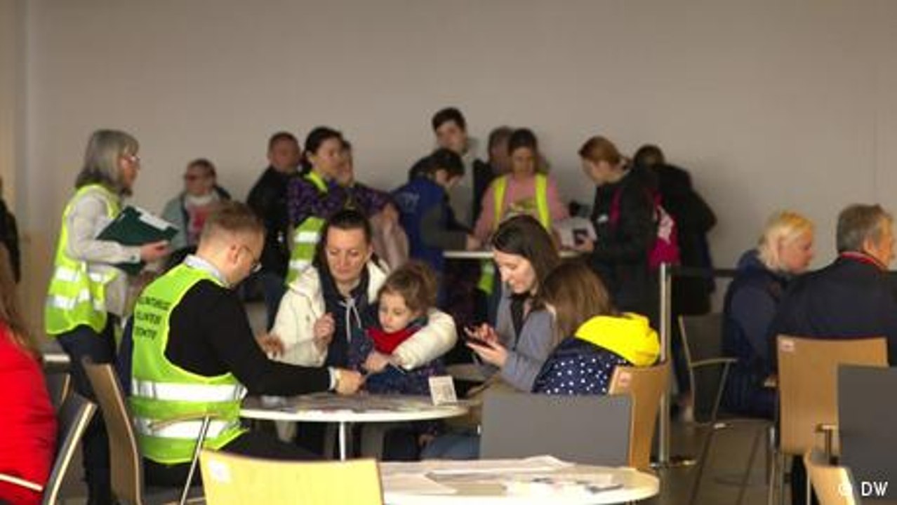 Polen: Frau versorgt acht ukrainische Flüchtlinge