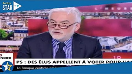 "Ici, il faut être mal élevé" : le très curieux conseil de Pascal Praud à son nouvel invité
