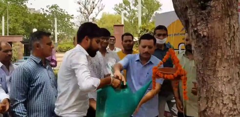 दाना-पानी डाल बेजुबानों के लिए शुरू किया अभियान