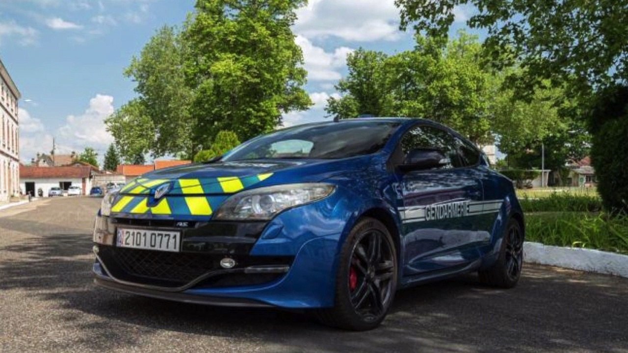 L'Alpine A110, nouveau bolide de la gendarmerie de la Loire