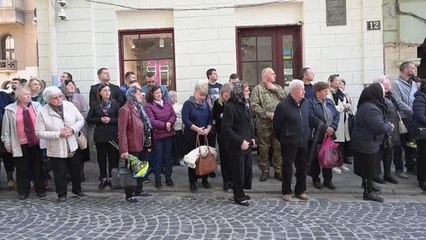 Son dakika... Savaşta hayatını kaybeden Ukrayna askeri için cenaze töreni düzenlendi
