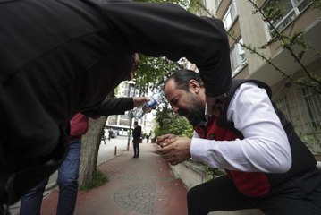 HDP Genel Merkezi önünde polise mukavemette bulunan 6 kişi gözaltına alındı