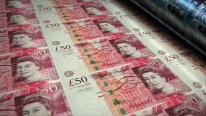 Bank of England Warns of Recession As British Pound Plummets