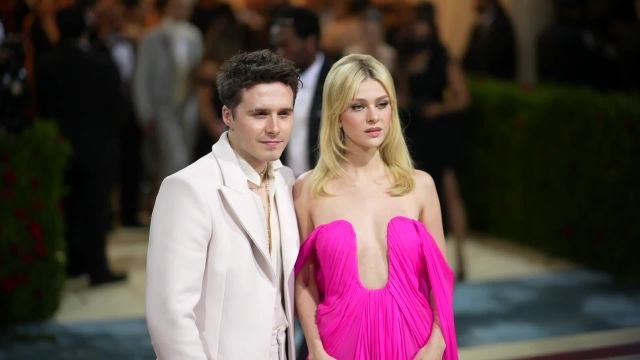 The Peltz-Beckhams Have Their First Red-Carpet Moment As A Married Couple At The Met Gala 2022