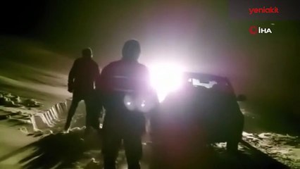 Kar ve tipide mahsur kalan doktorlar kurtarıldı