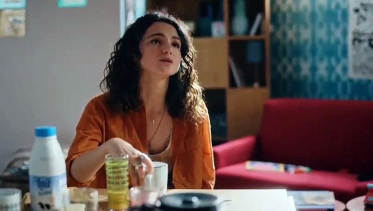 Plus Belle La Vie Episode 4535 Plus belle la vie : Premières minutes de l'épisode 4535 du Vendredi 6 Mai  2022 - Ariane sous le choc... Jacob est le fameux Julien ! - Vidéo  Dailymotion