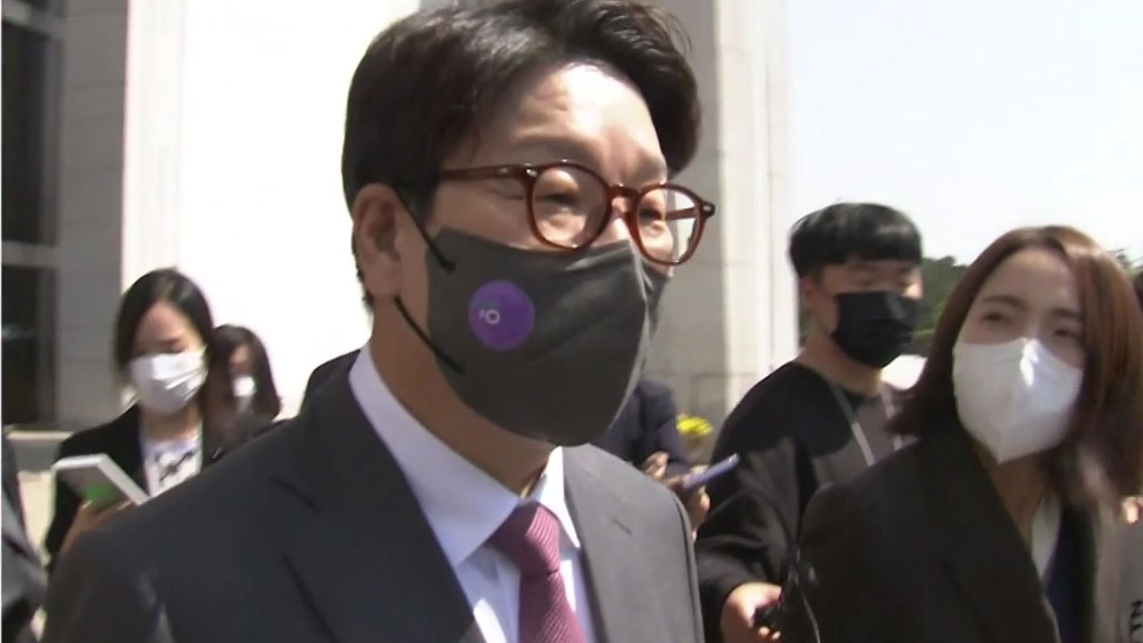 [뉴스라이브] 권성동 "민주당서 일종의 협박" 폭로 인터뷰 / YTN