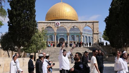 الخارجية الفلسطينية تحمل بينيت مسؤولية عودة التصعيد في المسجد الأقصى