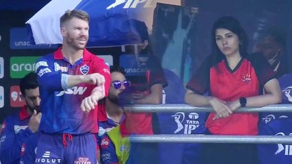 David Warner Revenge ని సెలబ్రేట్ చేస్తున్న SRH ఫ్యాన్స్ | IPL 2022 | Telugu Oneindia