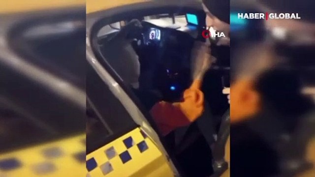 Taksiye binen yolcu “Bayram harçlığı” şoku ile karşılaştı