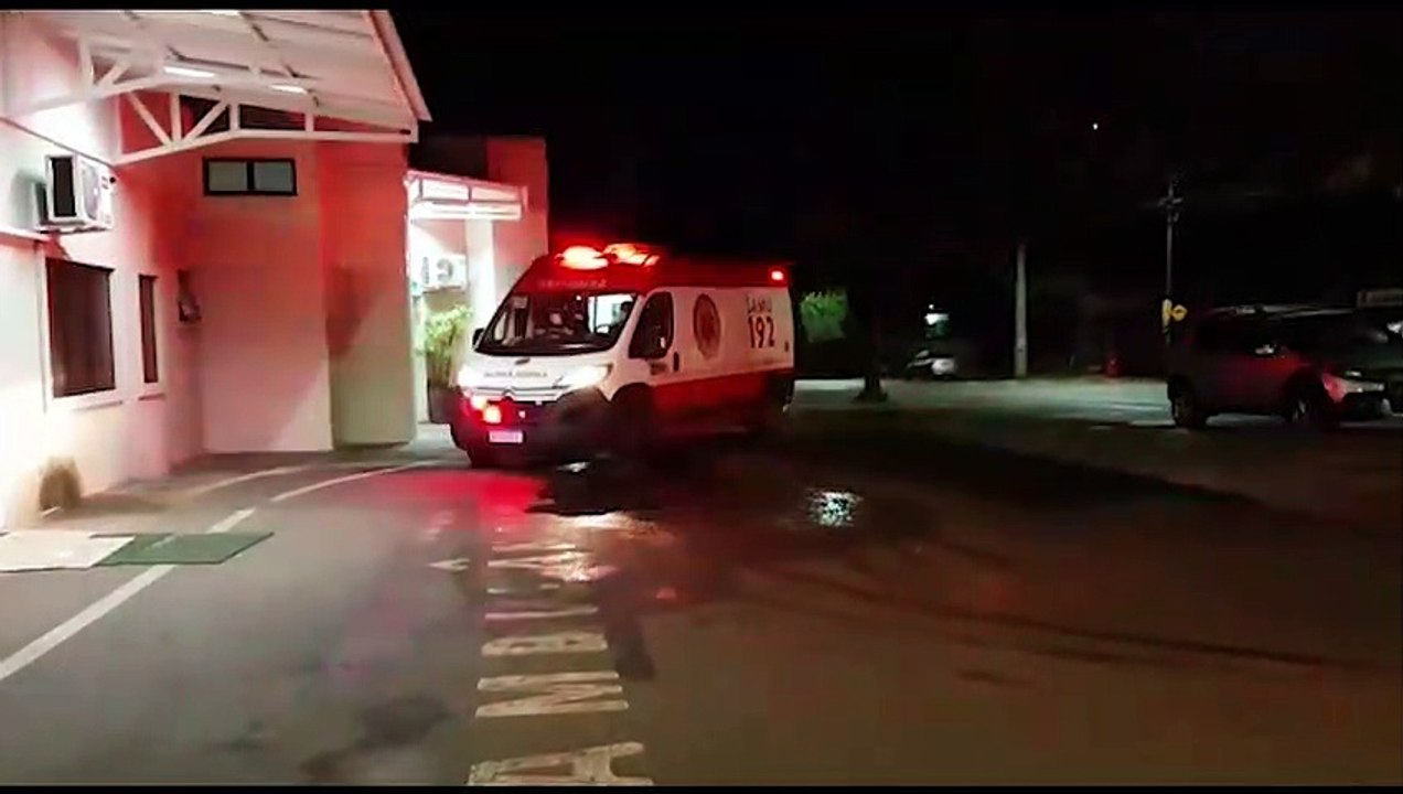 Homem em surto mobiliza equipes do SAMU e da PM no Bairro Parque São Paulo