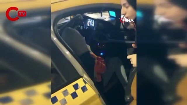 Taksiye binen yolcuya 'Bayram harçlığı' şoku