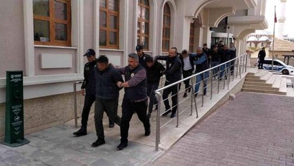 Son dakika... Dünür kavgasında gözaltına alınan 8 kişi adliyeye sevk edildi