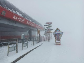 ERCİYES'TE MAYIS KARI; KAYAK MERKEZİ BEMBEYAZ OLDU