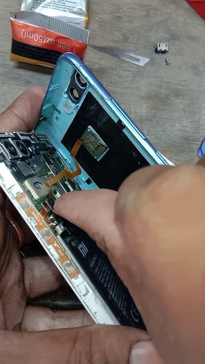 mi 6 charging pin change | how to open mi 6 | redme not chrging | charging socket change