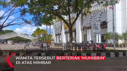 Tải video: Kronologi Wanita Ngamuk di Mimbar Masjid Mujahidin Pontianak, Teriak Muhibbin