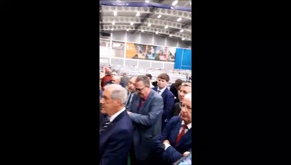 Sir Jeffrey easily wins in Lagan Valley