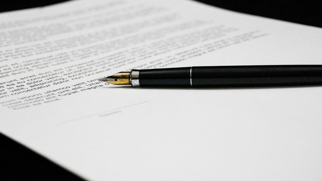 Directora de hospital geriátrico fue inhabilitada por falsedad en documento