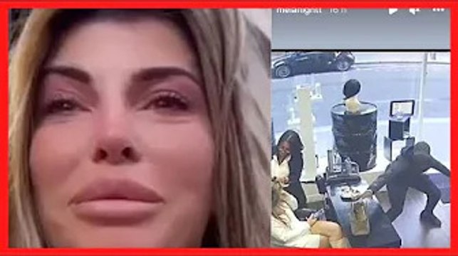 Mélanight se fait dérober son sac Birkin de Hermès sous ses yeux et publie des photos du voleur