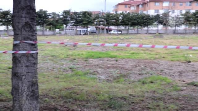 Mahalle sakinleri mezarlık içinden yol yapılmasını protesto etti