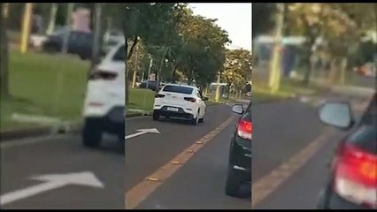 Taxista é flagrado transitando pela pista de ônibus em Cascavel: Pode ou não?