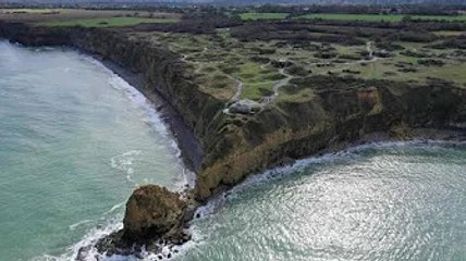 L’émotion en Normandie après l’effondrement de la pointe du Hoc, site emblématique de la Seconde Gue