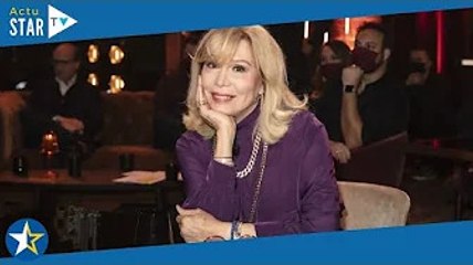 Amanda Lear cash : elle revendique son absence aux obsèques de sa mère