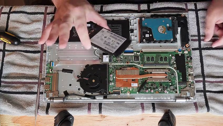 Asus Vivobook X712J Disassembly and SSD Upgrade - Easy to Open, Flexible  Upgrades! - Jody Bruchon - video Dailymotion