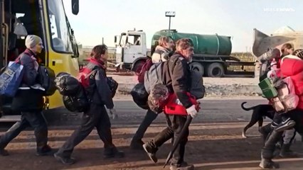 Mais 50 civis retirados da Azovstal