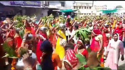 कलश यात्रा से धर्ममय हुआ माहौल