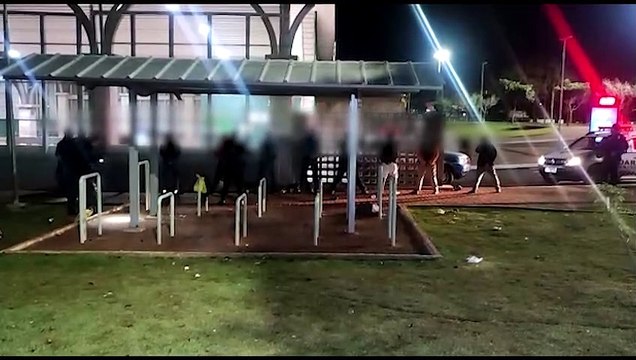 GM acaba com festinha em mini cracolândia no Terminal Oeste; pedras de crack e cachimbos foram apreendidos