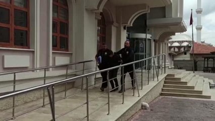 Son dakika: Cinayet zanlısı saklandığı kuş kümesinde yakalandı