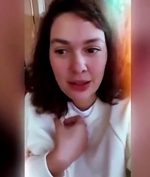 Bergüzar Korel kızıyla ilgili yapılan ‘Aaa ne kadar değişik bir kafası var, kafası aynı vakumla çekilmiş gibi, değişik' yorumuna ateş püskürdü