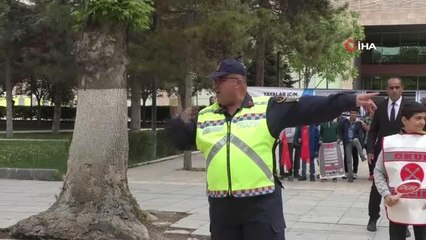 Son dakika haberi! Yurt genelinde eş zamanlı "Yayalar İçin 5 Adımda Güvenli Trafik" etkinliği düzenlendi