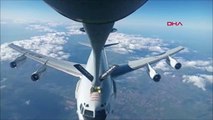 Türk Hava Kuvvetleri tanker uçağı tarafından NATO'nun AWACS uçağına Romanya üzerinde yakıt ikmali