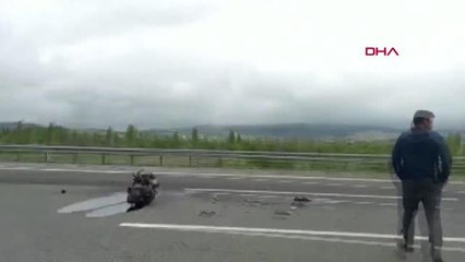 OTOMOBİL TIR'A ARKADAN ÇARPTI 1'İ AĞIR 4 YARALI