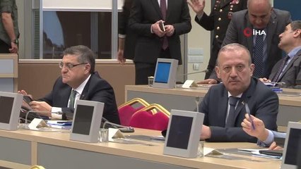 İçişleri Bakanı Süleyman Soylu, "Düzensiz Göç, Uyuşturucu ve Terör Değerlendirme Toplantısı"nda kaymakamlarla görüştü