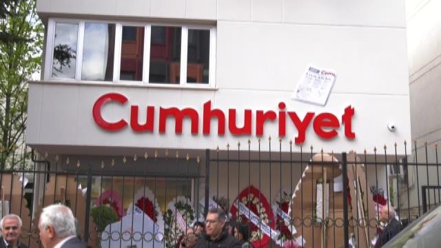 Cumhuriyet Gazetesi 98 Yaşında... Alev Coşkun: Mumcu Ne Diyordu 'Ey Halkım, Unutma Bizi', Şimdi Bu Gazetenin Mutfağında Onu Unutmayan Gençler Var